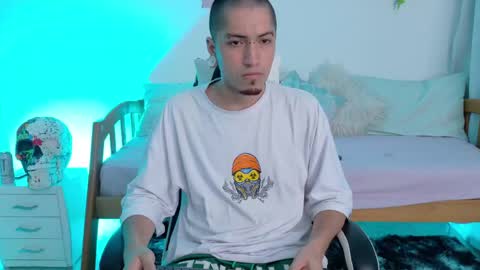 Snapshot of zahir_raw chatting on 05.02.26 Zahir Raw online show from 05.02.26