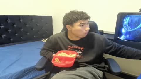 Snapshot of zammcito_ chatting on 12.04.24 zamm online show from 12.04.24