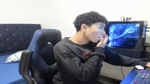 Snapshot of zammcito_ chatting on 12.07.24 zamm online show from 12.07.24