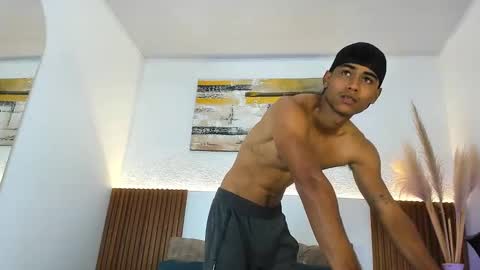 Zander online show from 11.10.25