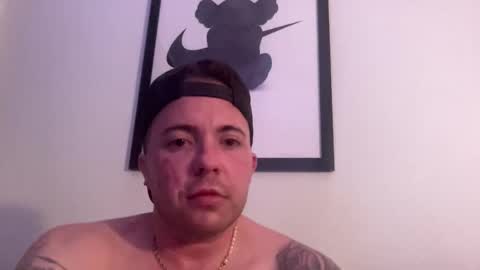 Snapshot of zander_9x6 chatting on 01.11.26 Hung 10 X 6.5 online show from 01.11.26