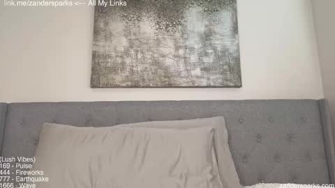 Zander Sparks online show from 11.22.25