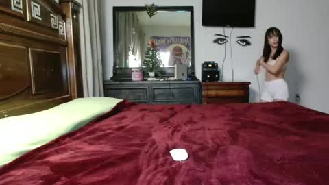 zandra6ghal online show from 12.14.25