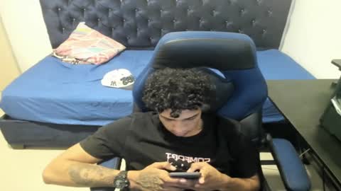 zanxley_ online show from 12.26.24