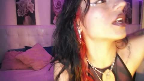 Snapshot of zarahbennet chatting on 06.18.26 Zarah online show from 06.18.26