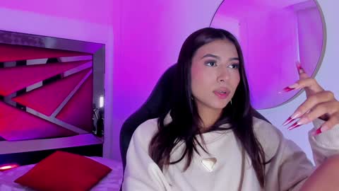 Zara Lim  online show from 12.20.24