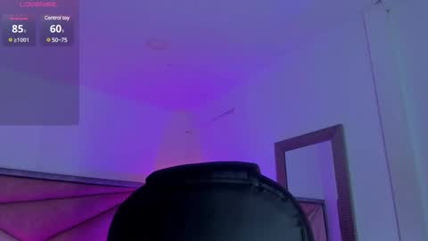 Zara Lim  online show from 02.18.25