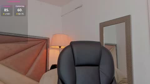 Zara Lim  online show from 03.11.25