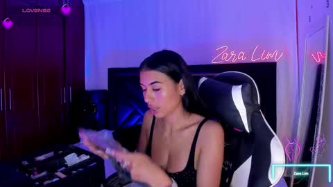 Zara Lim  online show from 11.13.25