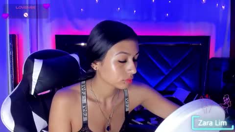 Zara Lim  online show from 12.05.25