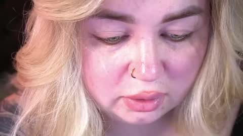 Lola online show from 04.20.26