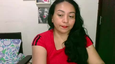 Snapshot of zaray_45bella chatting on 06.03.26 zaray online show from 06.03.26