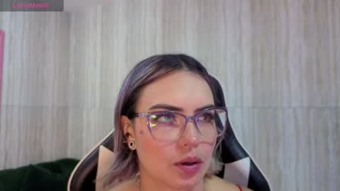 Isabella online show from 04.21.26