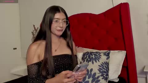 Snapshot of zariival chatting on 11.07.25 zariival online show from 11.07.25