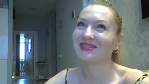 Zarina Swift online show from 01.18.25
