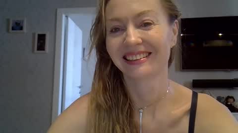 Zarina Swift online show from 10.26.25