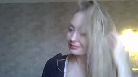 Zarina Swift online show from 10.28.25