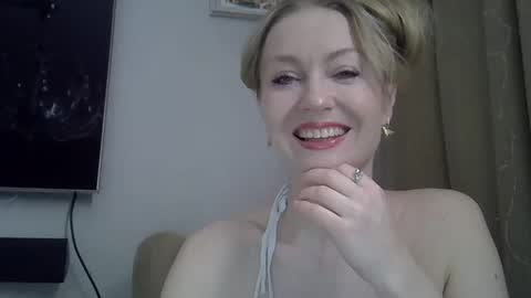 Zarina Swift online show from 04.22.26
