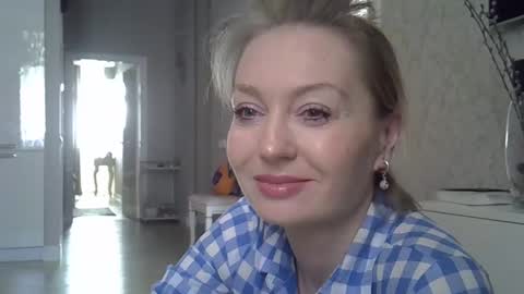 Zarina Swift online show from 04.27.26