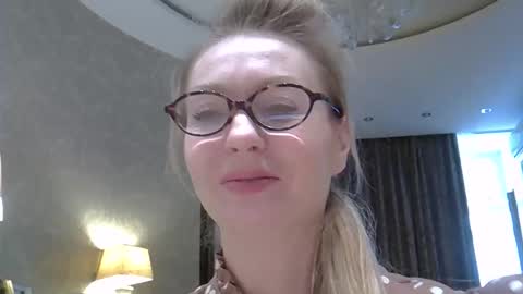 Zarina Swift online show from 05.15.26