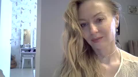 Zarina Swift online show from 05.27.26