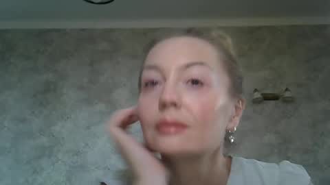 Zarina Swift online show from 06.07.26