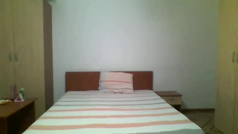 Snapshot of zayarose chatting on 10.10.25 zayarose online show from 10.10.25