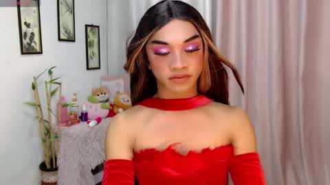 zaynelustts online show from 12.18.25