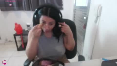 Zayra Pink online show from 02.05.26