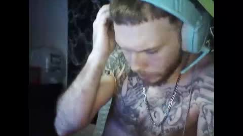 zdaddy9827 online show from 02.19.25