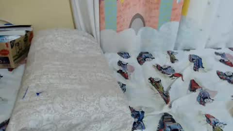 Snapshot of zeina_gen chatting on 07.15.26 flabby online show from 07.15.26