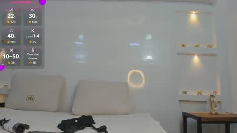 Zenda Evans online show from 07.20.26