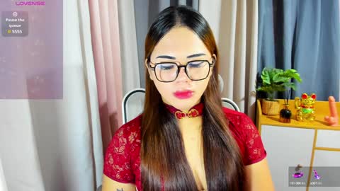 Snapshot of zendaya_amore chatting on 01.16.25 Zendaya online show from 01.16.25