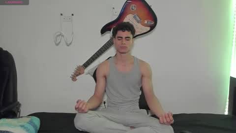 Snapshot of zenhzu chatting on 09.20.25 zenzhu online show from 09.20.25