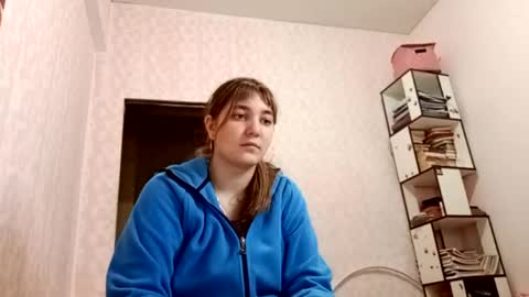 zeniabrossoit online show from 05.18.26
