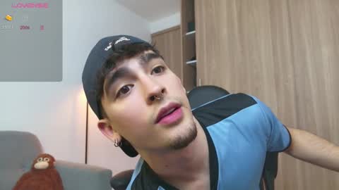 Zenn online show from 02.12.25