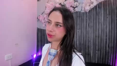 Snapshot of zephyra_bms chatting on 07.04.26 SOFIA online show from 07.04.26