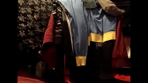 Snapshot of zeroandhero chatting on 01.13.25 zero online show from 01.13.25