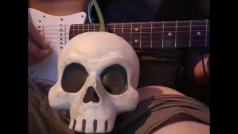 Snapshot of zeroandhero chatting on 02.19.25 zero online show from 02.19.25