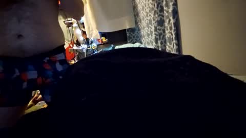 Snapshot of zeroandhero chatting on 04.01.26 zero online show from 04.01.26