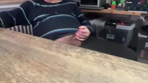 Snapshot of zeron900 chatting on 12.19.25 zeron900 online show from 12.19.25