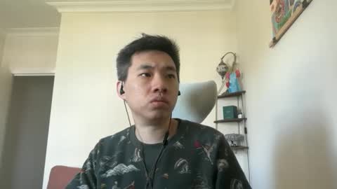 Snapshot of zeroventure chatting on 09.12.25 zeroventure online show from 09.12.25