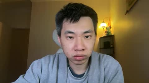 Snapshot of zeroventure chatting on 09.17.25 zeroventure online show from 09.17.25