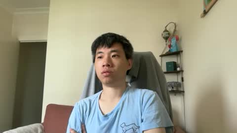 Snapshot of zeroventure chatting on 10.08.25 zeroventure online show from 10.08.25