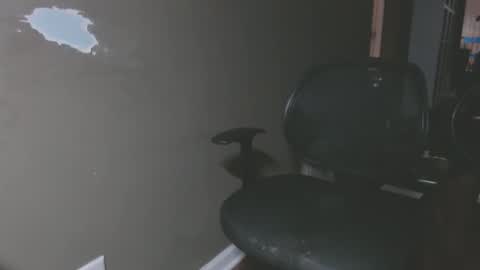 Snapshot of zerozero5555 chatting on 02.08.25 bambi cumslut online show from 02.08.25