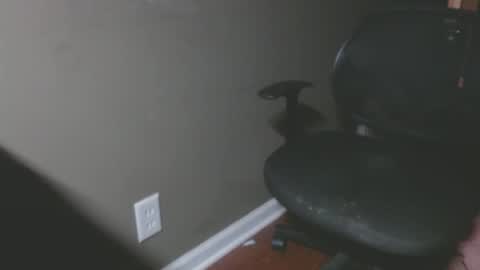 Snapshot of zerozero5555 chatting on 02.19.25 bambi cumslut online show from 02.19.25