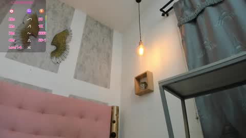 ZHAMIRA  ANDRES online show from 11.20.25