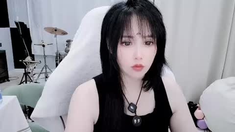 Snapshot of zhen0 chatting on 07.25.26 zhen online show from 07.25.26