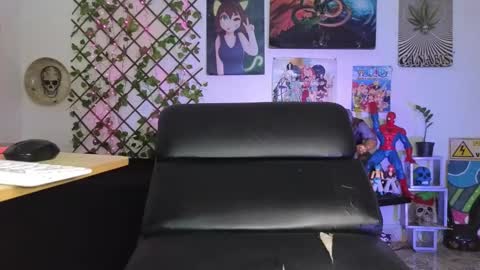 Snapshot of zhirleyada chatting on 12.20.25 zhirleyada online show from 12.20.25