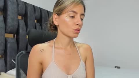 ziataylor online show from 02.03.26